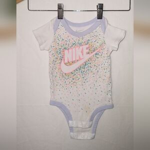 Nike 6-12 Months Infant Baby Bodysuit - White with Multicolor Sprinkles